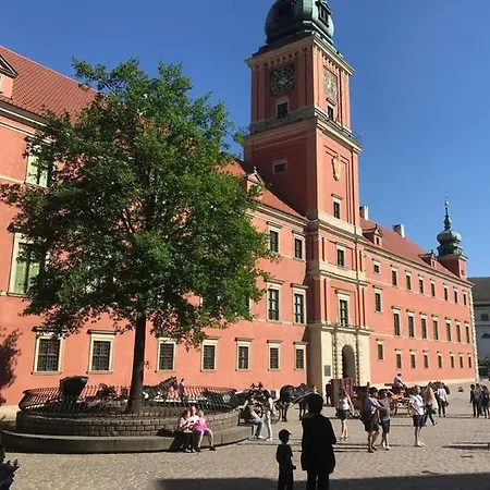 Near To The Castle Apartment