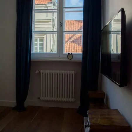 Near To The Castle Apartment Warschau